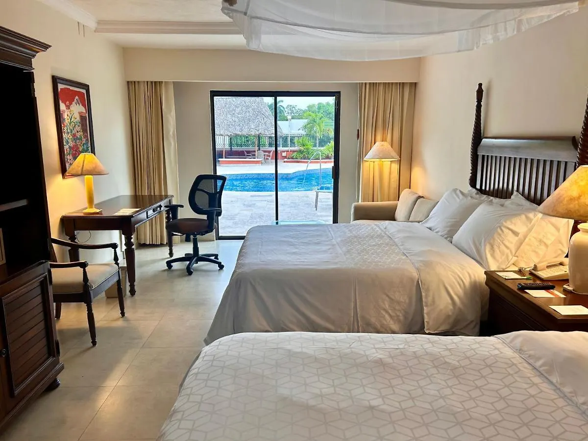 Holiday Inn Merida By Ihg 3*,  Messico