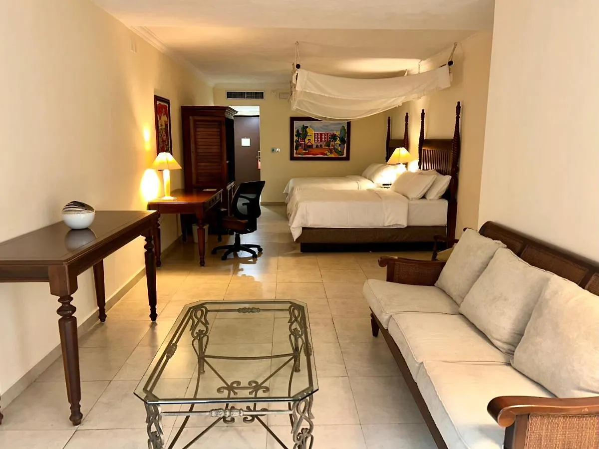 *** Hotell Holiday Inn Merida By Ihg Mexiko