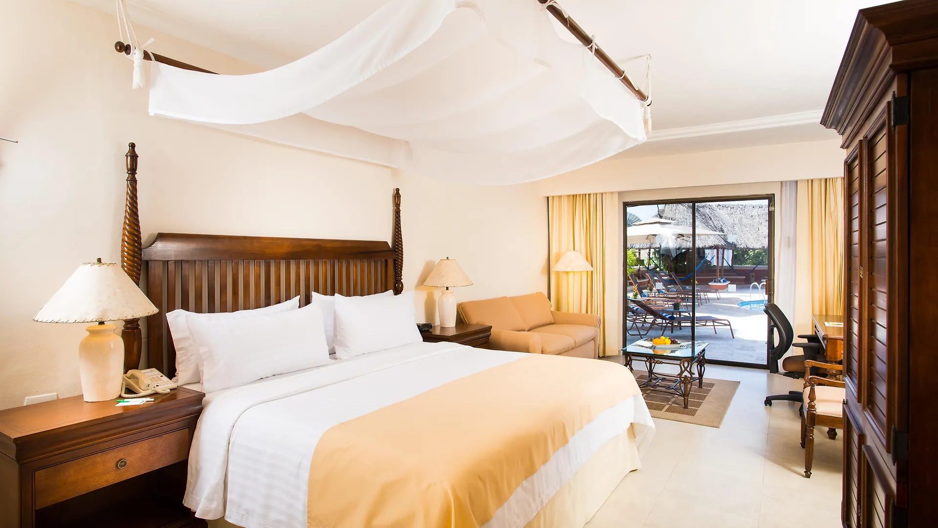 Holiday Inn Merida By Ihg Hotel