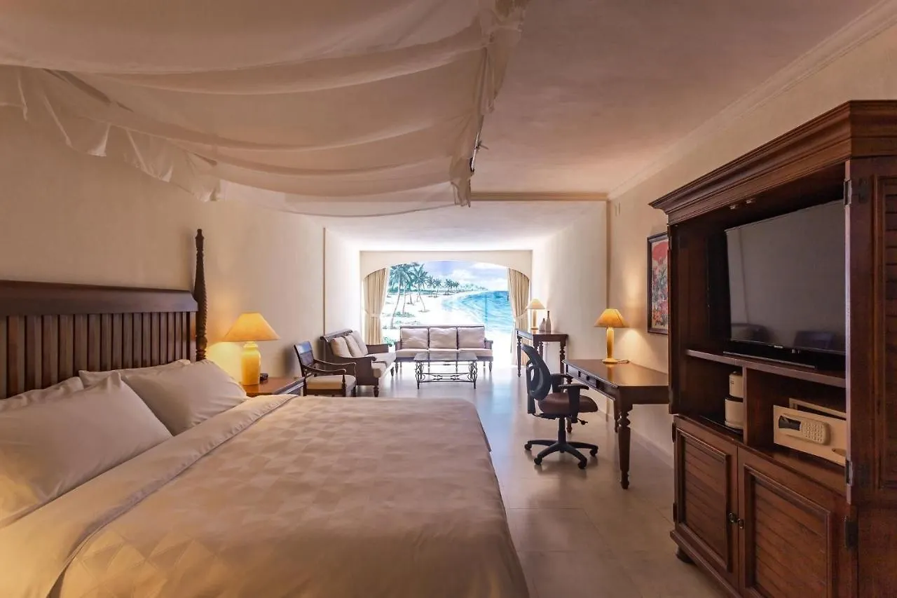 Holiday Inn Merida By Ihg Hotel