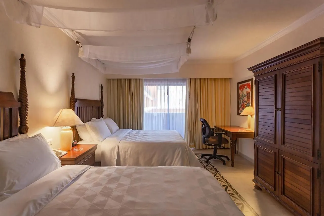 Holiday Inn Merida By Ihg Hotel