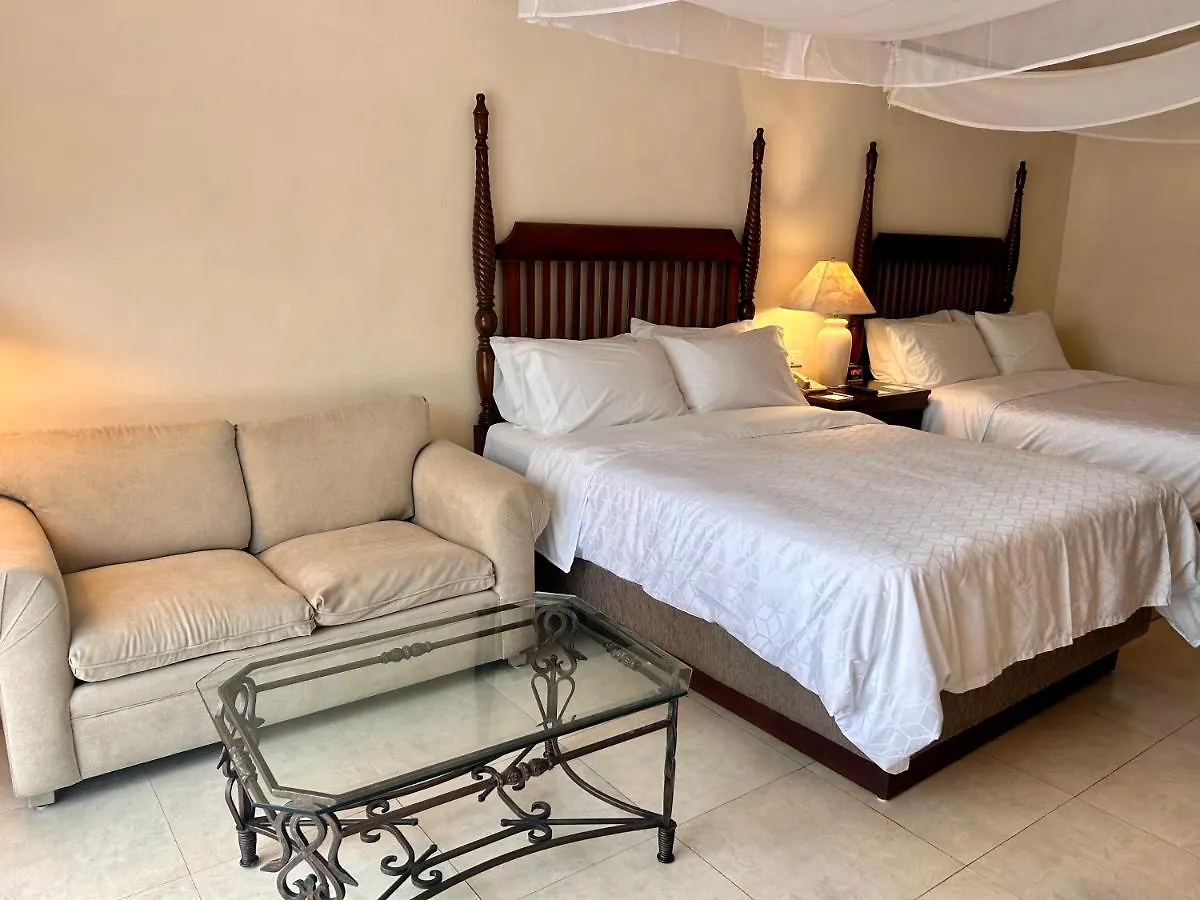 Holiday Inn Merida By Ihg Hotel